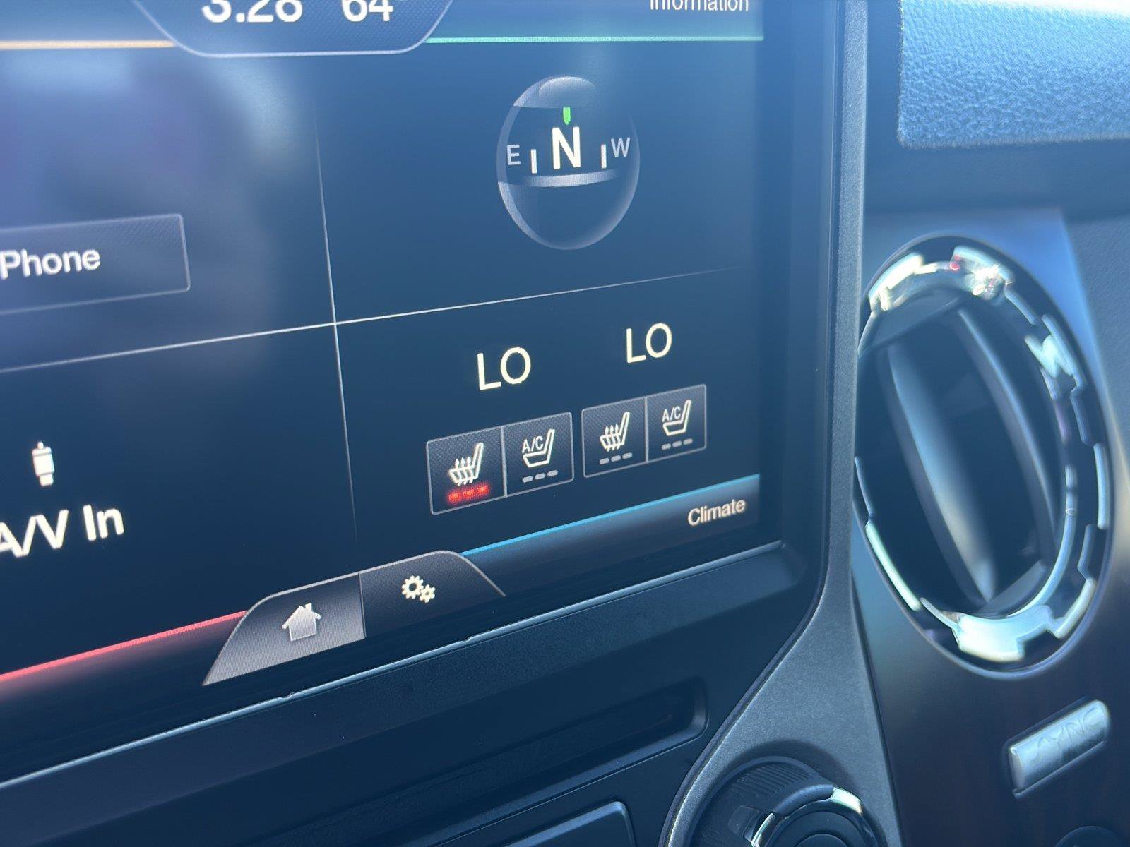 Used 2014 Ford F350 Lariat w/ Chrome Package AWD/4WD image 33
