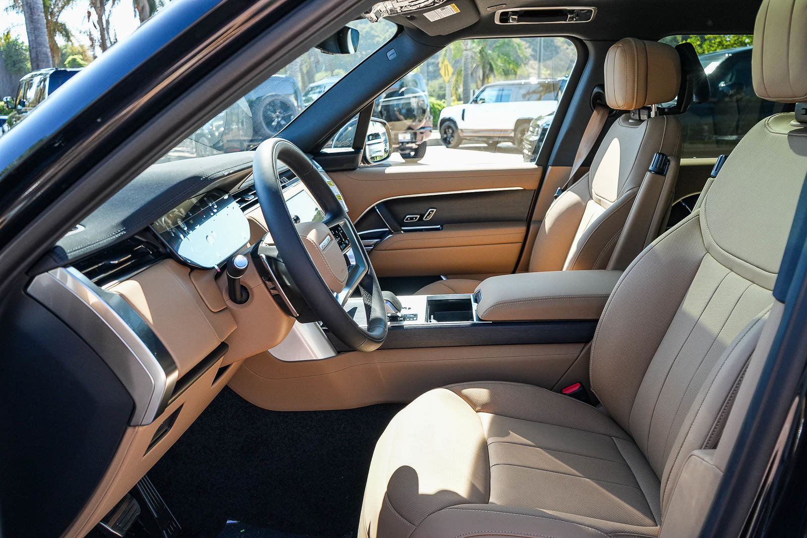 New 2026 Land Rover Range Rover SE AWD/4WD image 16