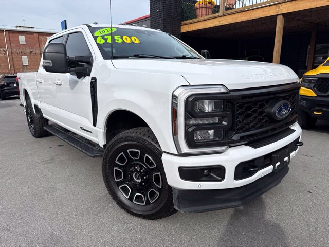 Used 2024 Ford F250 Lariat w/ Lariat Ultimate Package AWD/4WD image 3