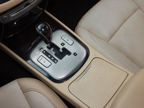 Used 2011 Hyundai Genesis 3.8 RWD image 36
