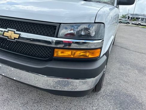New 2026 Chevrolet Express 3500 LT w/ LT Preferred Equipment Group RWD image 9