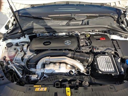 Certified 2025 Mercedes-Benz GLA 250 image 25