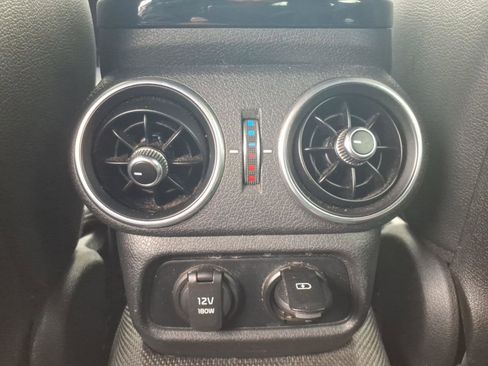 Used 2022 Kia Stinger GT-Line image 13