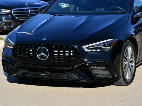Used 2025 Mercedes-Benz CLA 250 image 4