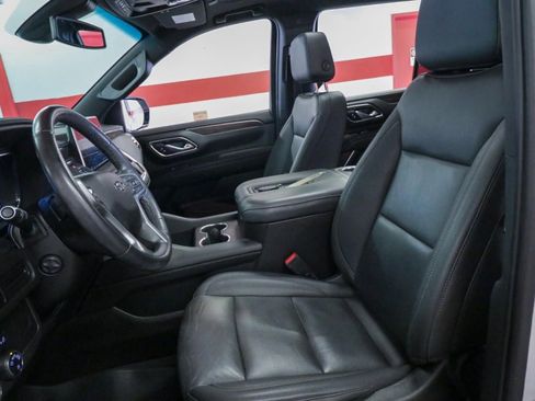 Used 2022 Chevrolet Tahoe Z71 w/ Luxury Package image 11