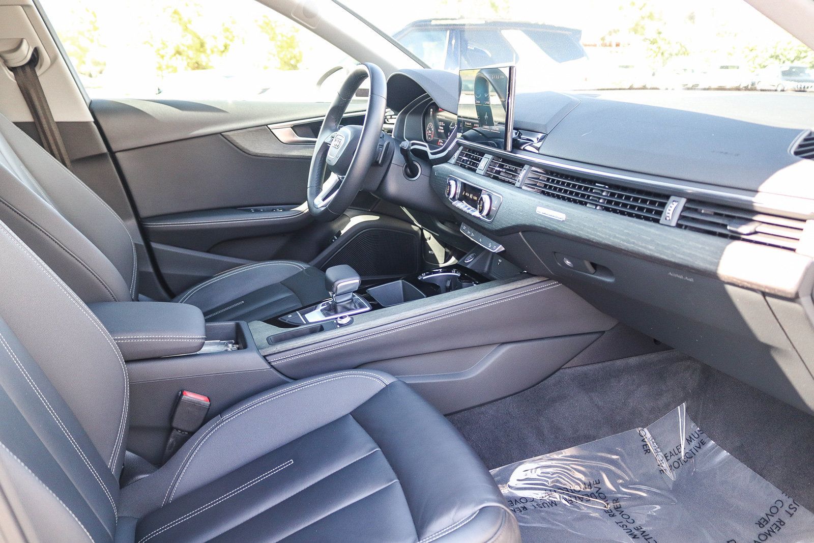 Used 2021 Audi A4 2.0T allroad Premium Plus w/ Premium Plus Package AWD/4WD image 17