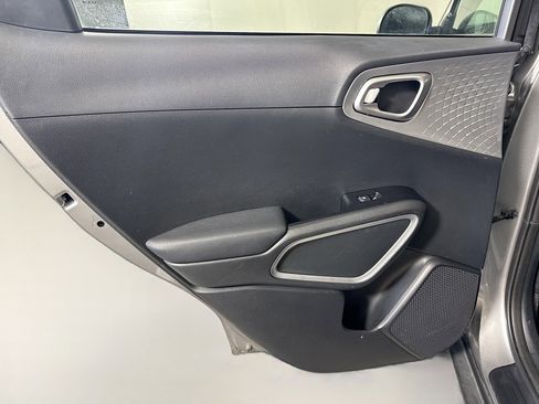 Used 2024 Kia Soul LX w/ Option Group 015 image 25