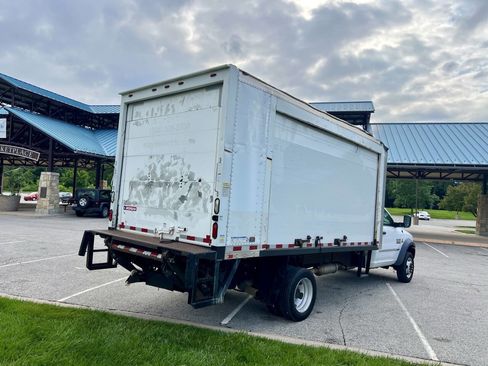 Used 2014 RAM 5500 Tradesman w/ Power & Remote Entry Group image 4