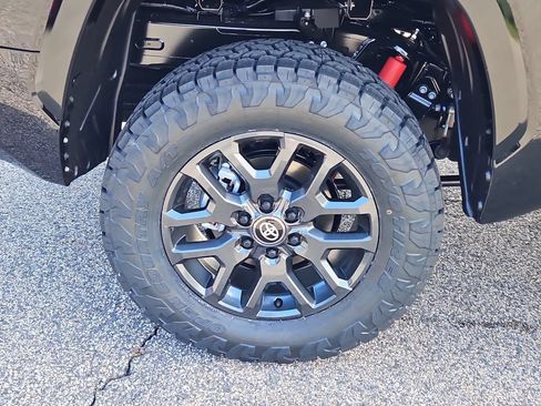 New 2026 Toyota Tundra Platinum AWD/4WD image 5