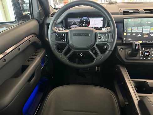 Used 2026 Land Rover Defender 110 AWD/4WD image 19