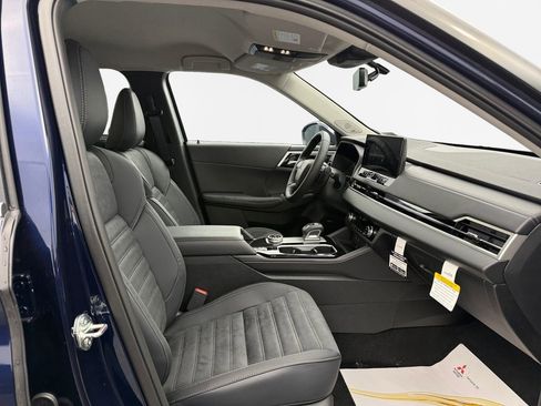 New 2026 Mitsubishi Outlander SE image 25