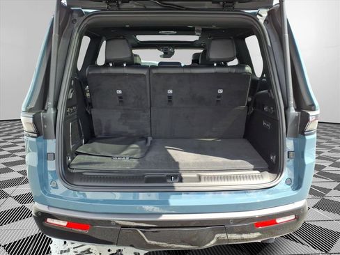 New 2026 Jeep Grand Wagoneer Limited AWD/4WD image 6