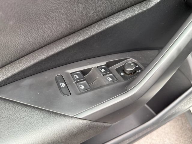 Used 2019 Volkswagen Jetta GLI Autobahn FWD image 38