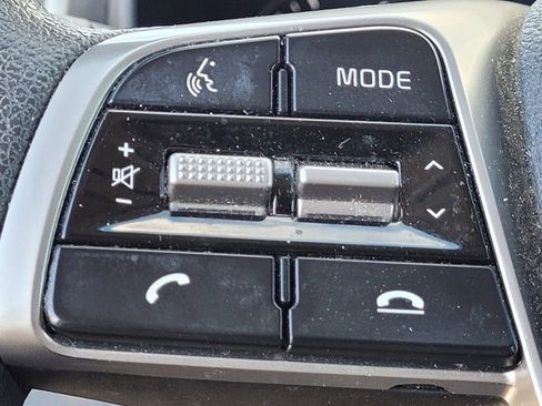 Used 2020 Kia Sorento LX image 31