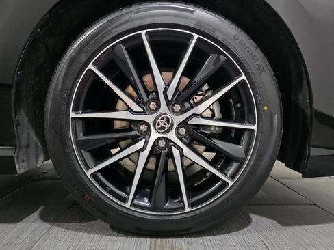 Used 2024 Toyota Camry SE FWD image 25
