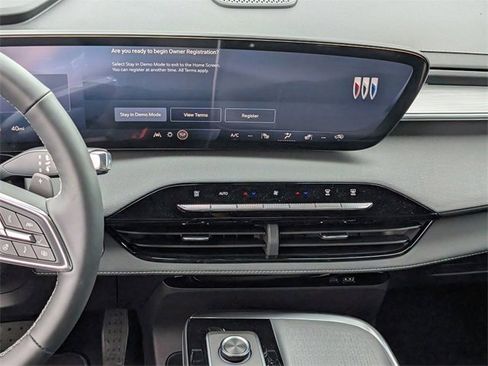 New 2026 Buick Enclave Preferred w/ Power Package image 12