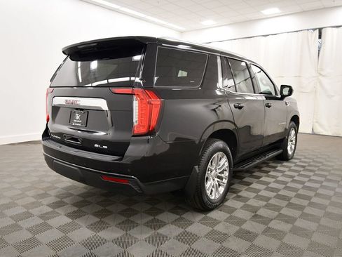 Used 2024 GMC Yukon SLE AWD/4WD image 8