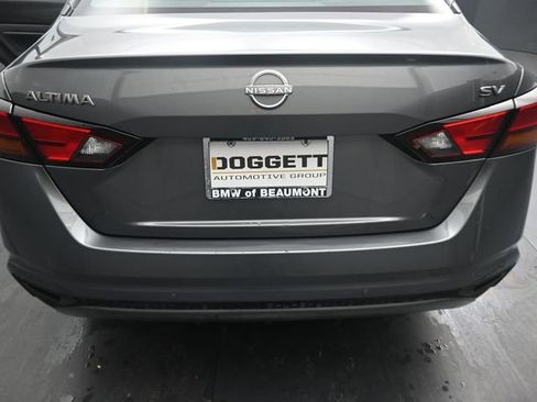 Used 2024 Nissan Altima 2.5 SV image 10