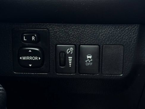 Used 2014 Toyota RAV4 XLE FWD image 26