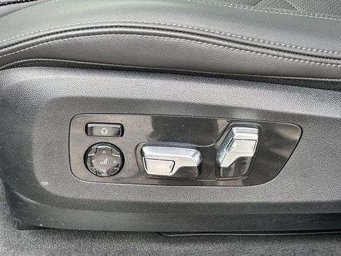 Certified 2025 BMW X5 xDrive50e w/ Climate Comfort Package image 28