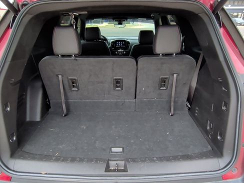 Used 2022 Chevrolet Traverse RS image 42
