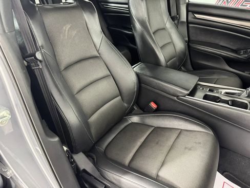 Used 2022 Honda Accord Sport image 32