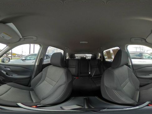 Used 2025 Nissan Rogue SV image 38