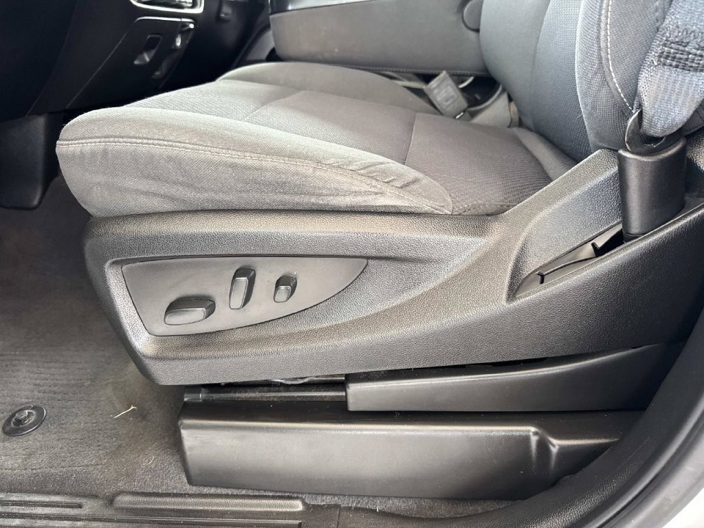 Used 2019 Chevrolet Silverado 1500 LT w/ Texas Edition AWD/4WD image 18