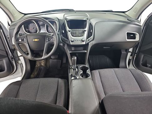 Used 2017 Chevrolet Equinox LS FWD image 11