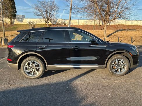 New 2026 Lincoln Corsair Premiere image 27