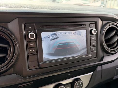 Used 2019 Toyota Tacoma SR image 22