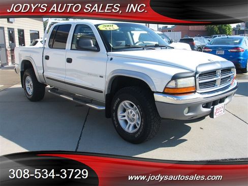 Used 2001 Dodge Dakota SLT AWD/4WD image 1
