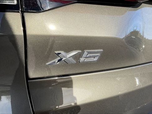 Used 2025 BMW X5 xDrive50e image 24