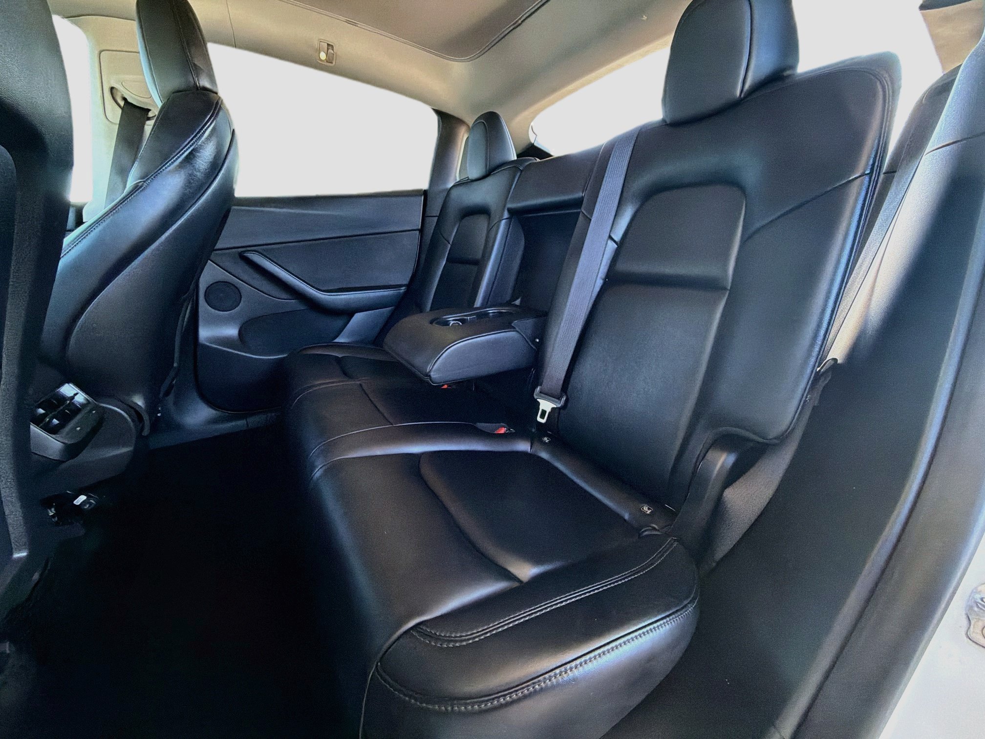 Used 2021 Tesla Model Y Long Range AWD/4WD image 26