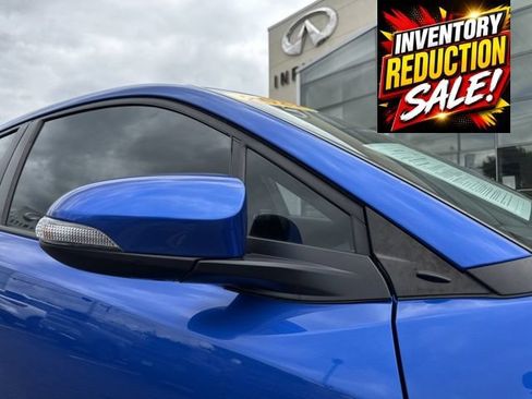 Used 2021 Toyota C-HR XLE FWD image 33