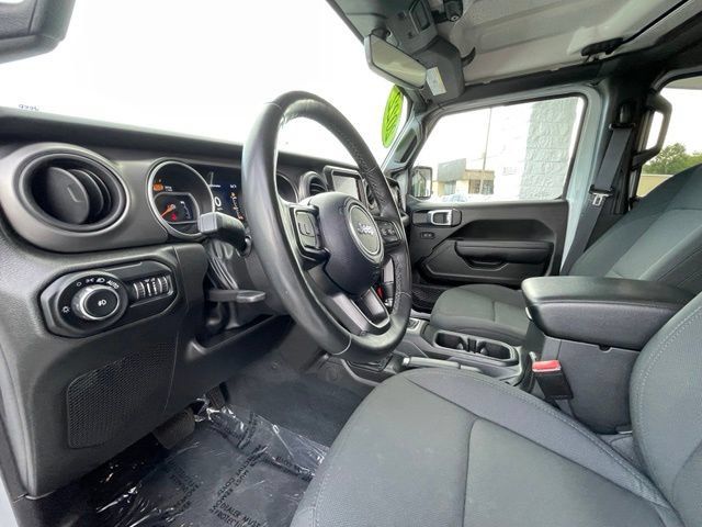 Used 2022 Jeep Wrangler Unlimited Sport AWD/4WD image 10