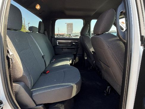 Used 2024 RAM 1500 Warlock RWD image 26