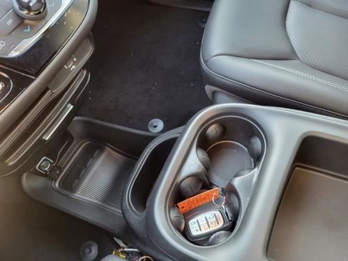 New 2026 Chrysler Pacifica Select image 32