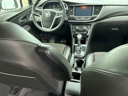 Used 2020 Buick Encore Preferred AWD/4WD image 35