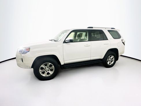Used 2024 Toyota 4Runner SR5 image 4