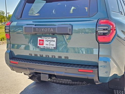 Used 2026 Toyota 4Runner 4WD image 13