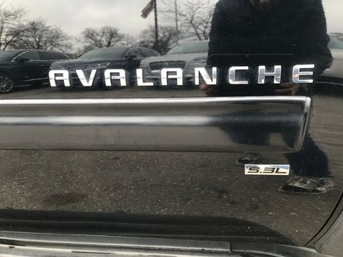 Used 2013 Chevrolet Avalanche LT w/ All-Star Edition image 19