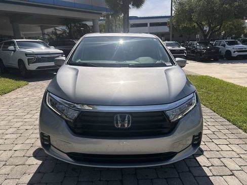 Used 2024 Honda Odyssey EX-L image 18