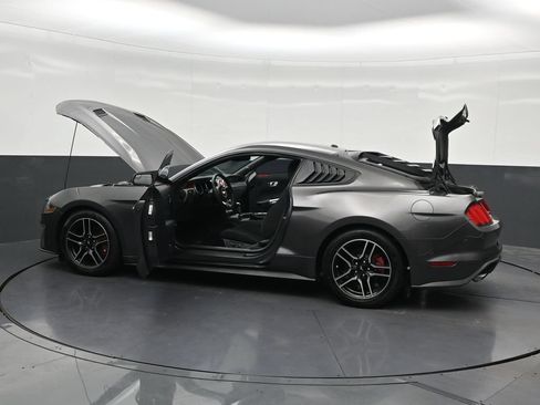 Used 2020 Ford Mustang Coupe w/ Equipment Group 101A RWD image 33