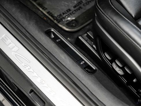 Used 2020 Porsche 911 Carrera 4S image 36
