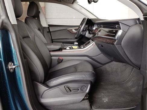 Used 2019 Audi Q8 Premium Plus w/ Premium Plus AWD/4WD image 14