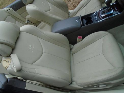 Used 2011 INFINITI G37 Sport w/ Premium Pkg image 20