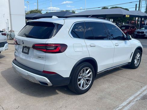Used 2022 BMW X5 xDrive40i w/ Premium Package AWD/4WD image 3