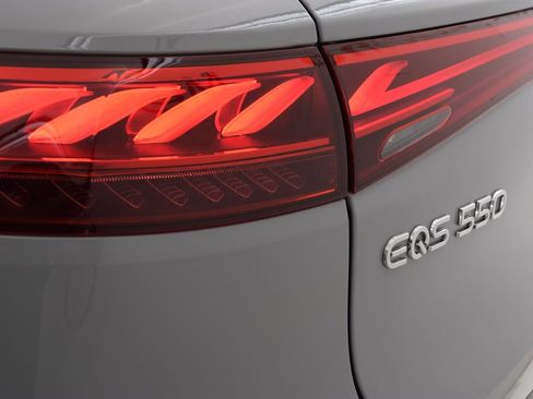 New 2026 Mercedes-Benz EQS 550 4MATIC SUV image 13