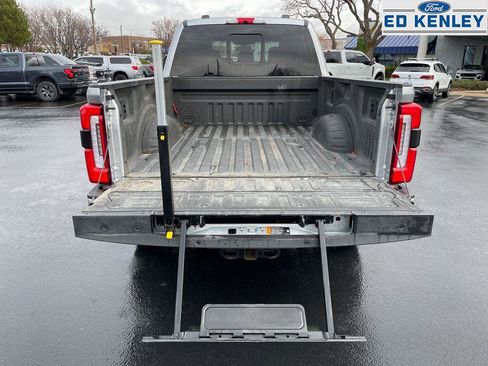 Used 2024 Ford F350 Platinum w/ FX4 Off-Road Package image 37